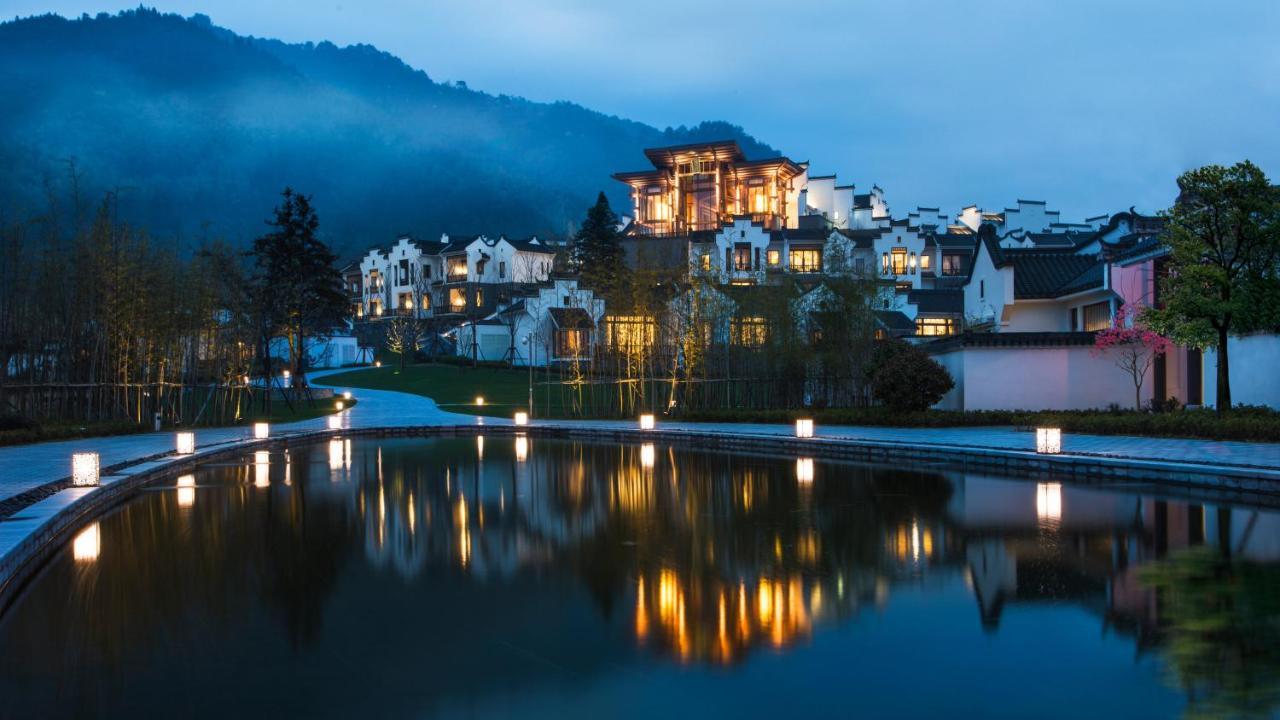 Banyan Tree Hotel Huangshan-The Ancient Charm Of Huizhou, A Paradise Exterior foto